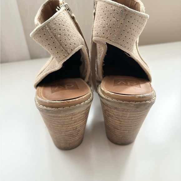 DV dolce vita suede heeled booties size 10 - Picture 4 of 8